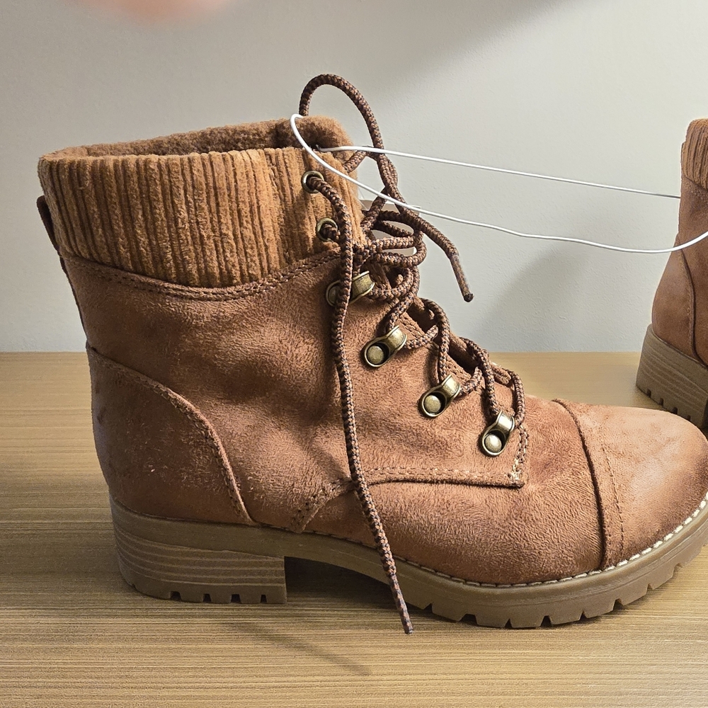 Universal Thread Boots - Picture 4 of 4